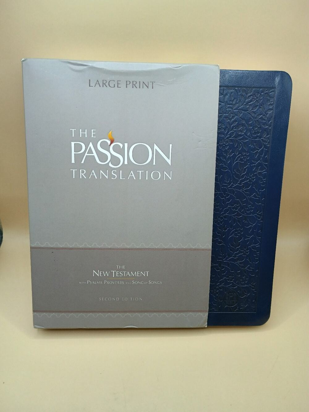 TPT New Testament (2020 Edition) Large Print Blue: With Psalms, Proverbs, and S